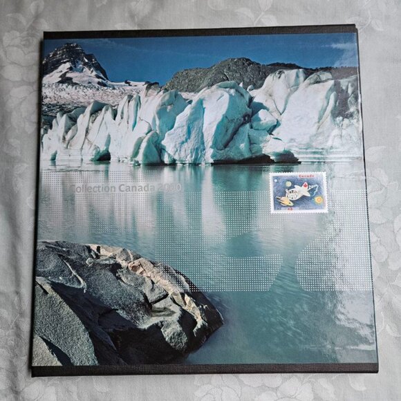 2000 - The Collection of Canada's Stamps Book - Without Stamps - Picture 1 of 7